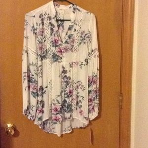 Floral print boho blouse